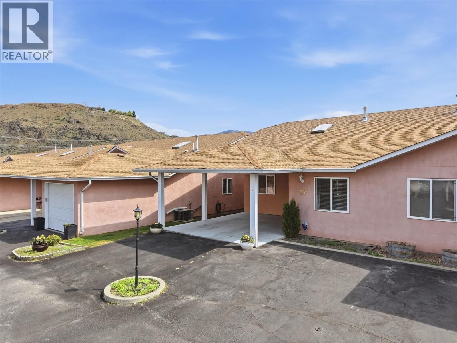 Photo de la propriété:  1285 14th Street 17  BC V2B 8K9 