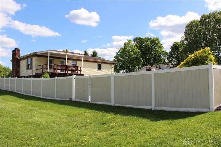 Property Photo:  7031 Union Schoolhouse Road  OH 45424 
