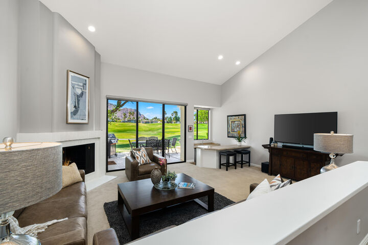 Property Photo: 55395 Southern Hills CA 92253