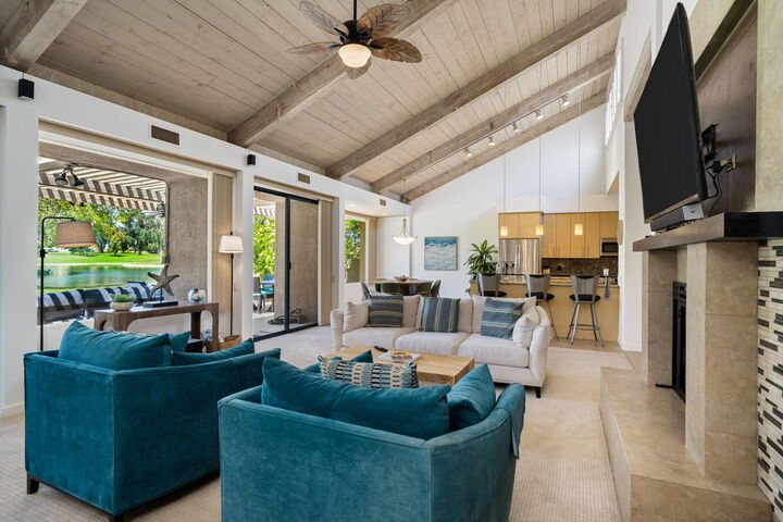 Property Photo: 521 Desert West Drive CA 92270