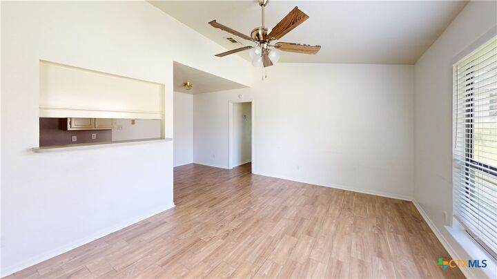 Property Photo: 802 Hackberry Street B TX 76522
