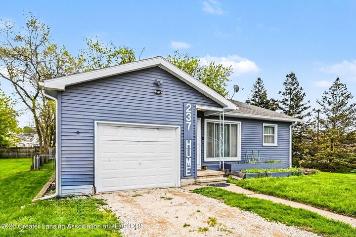 Property Photo: 237 Hume Boulevard MI 48917