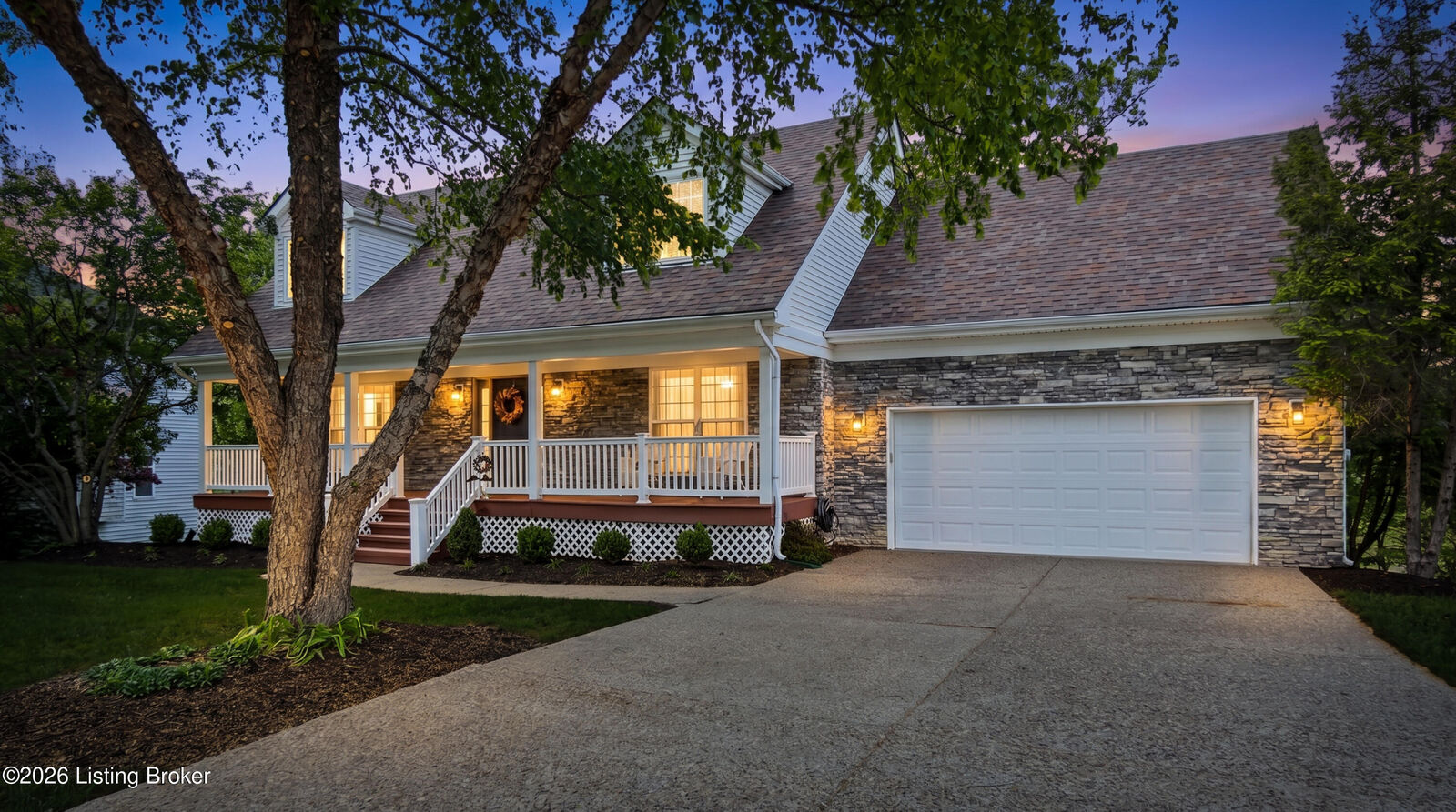 Property Photo:  1605 E Crystal Dr  KY 40031 