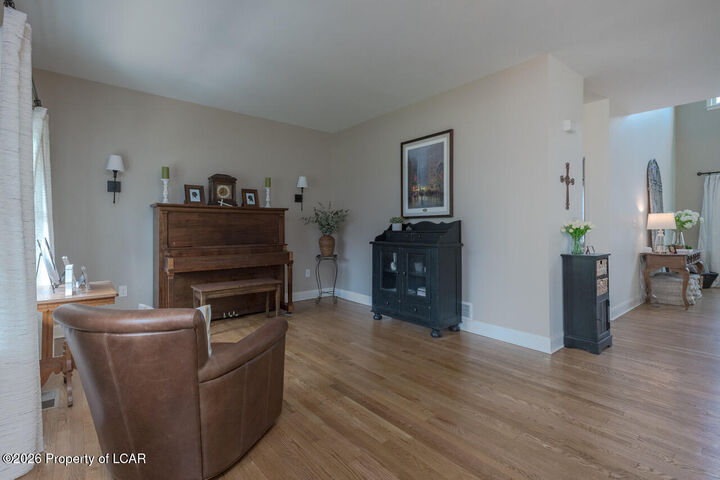 Property Photo: 312 Links Court PA 18222