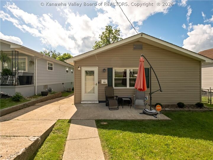 Property Photo:  929 Meadow Drive  WV 25309 