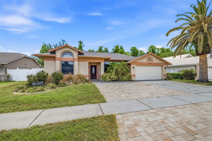Property Photo:  5507 El Cerro Drive  FL 34655 