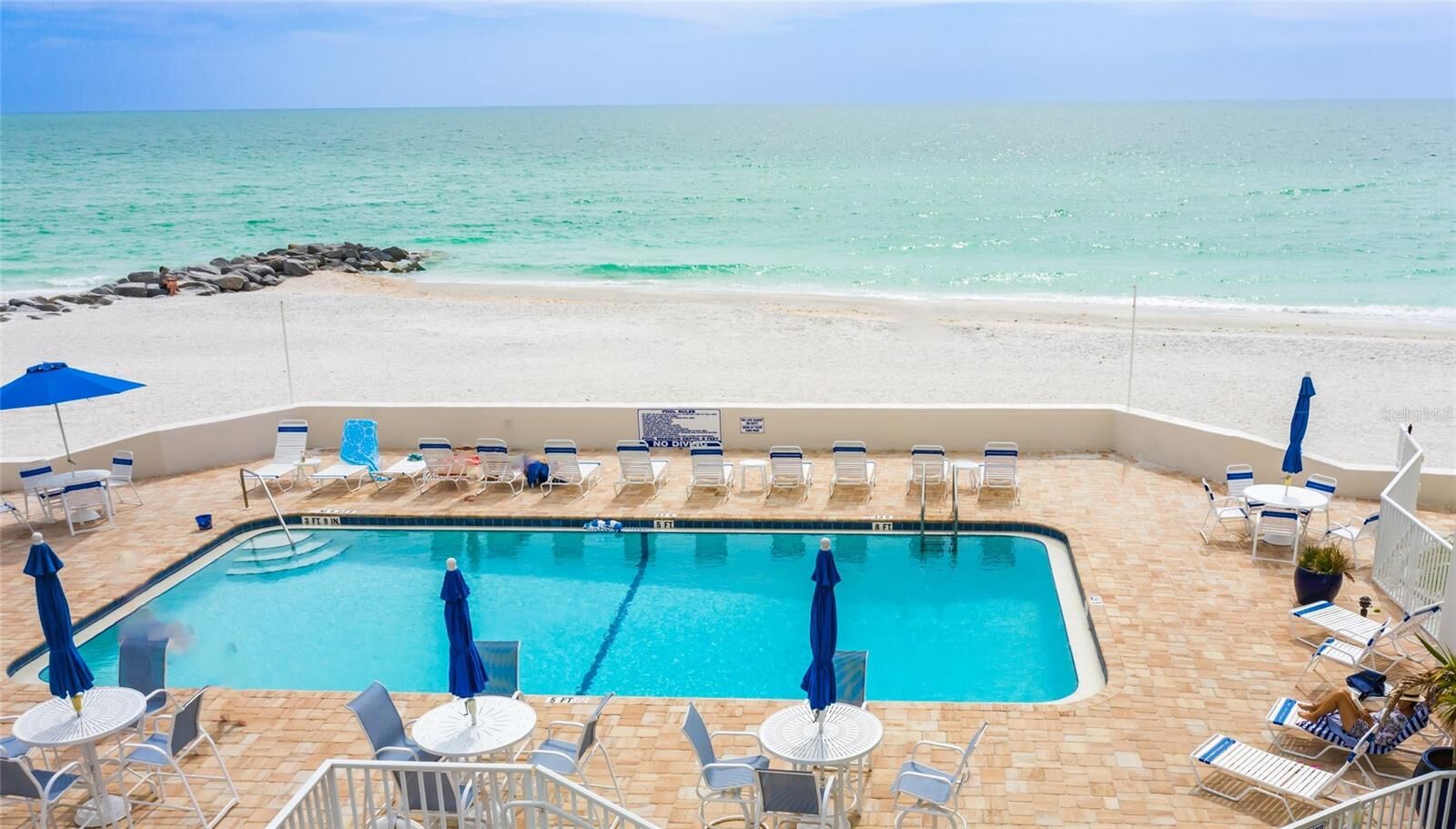 Property Photo:  1900 Benjamin Franklin Drive V11  FL 34236 