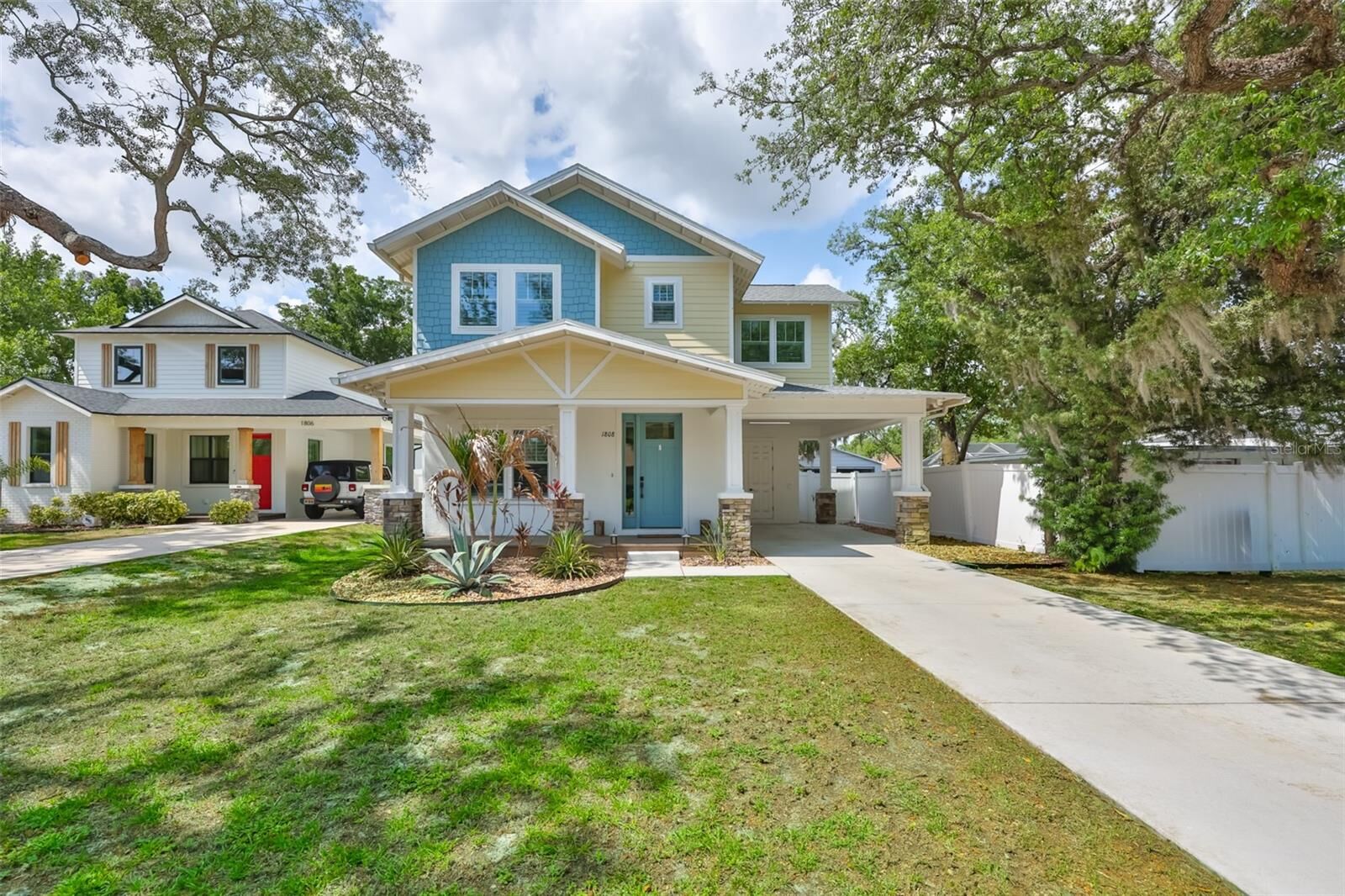 Property Photo:  1808 E Caracas Street  FL 33610 