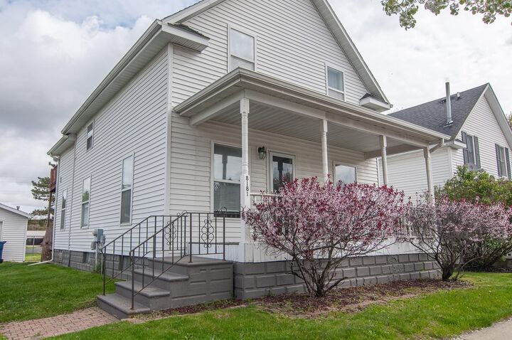 Property Photo:  8181 Main Street  MI 48415 