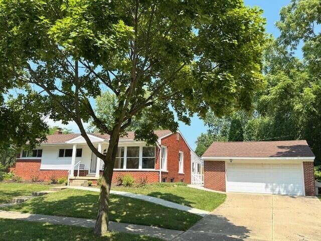 Property Photo:  1720 Avondale Avenue  MI 48103 