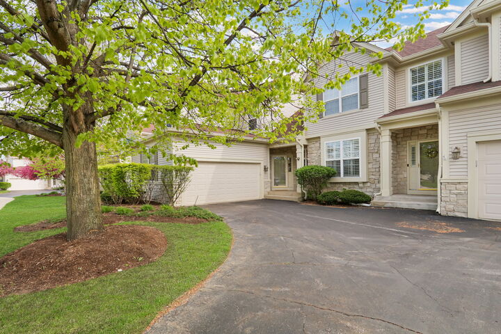 Property Photo:  