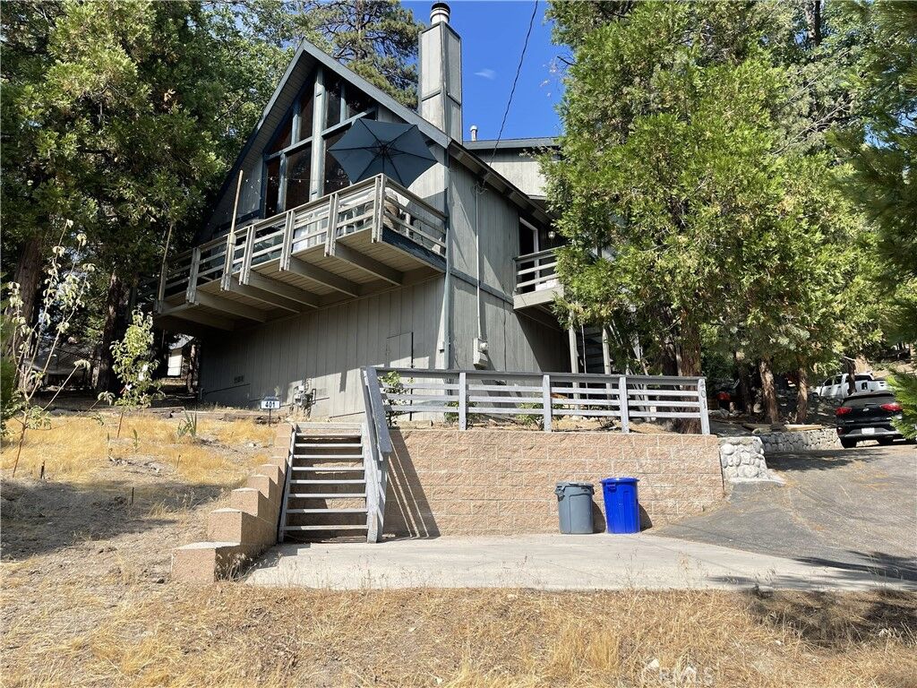 Property Photo:  401 Grass Valley  CA 92352 