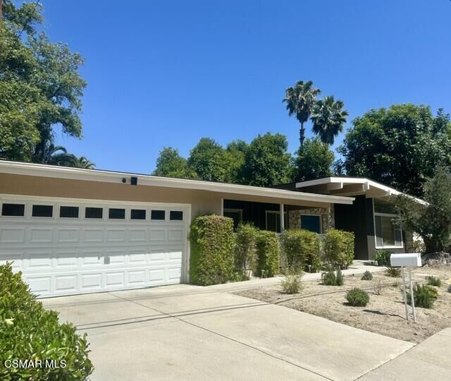 Property Photo:  5708 Wilhelmina Avenue  CA 91367 