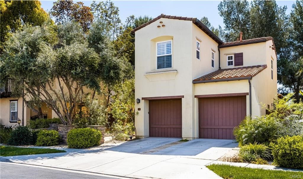 Property Photo:  28 Secret Garden  CA 92620 