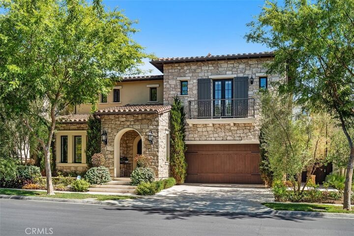 Property Photo:  118 Iron Gate  CA 92618 