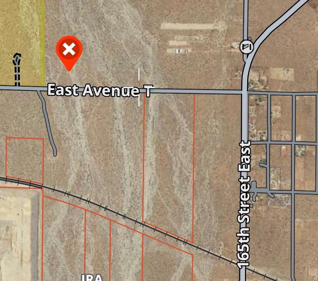 Property Photo: 155 E Avenue S-14 CA 93551