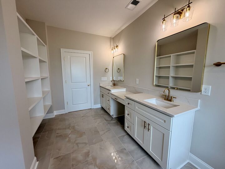 Property Photo:  182 Harvest Moon Ct  TN 37043 