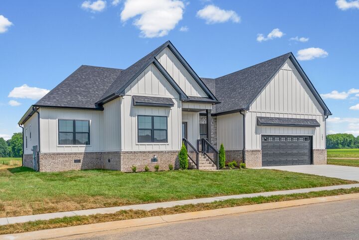 Property Photo:  182 Harvest Moon Ct  TN 37043 