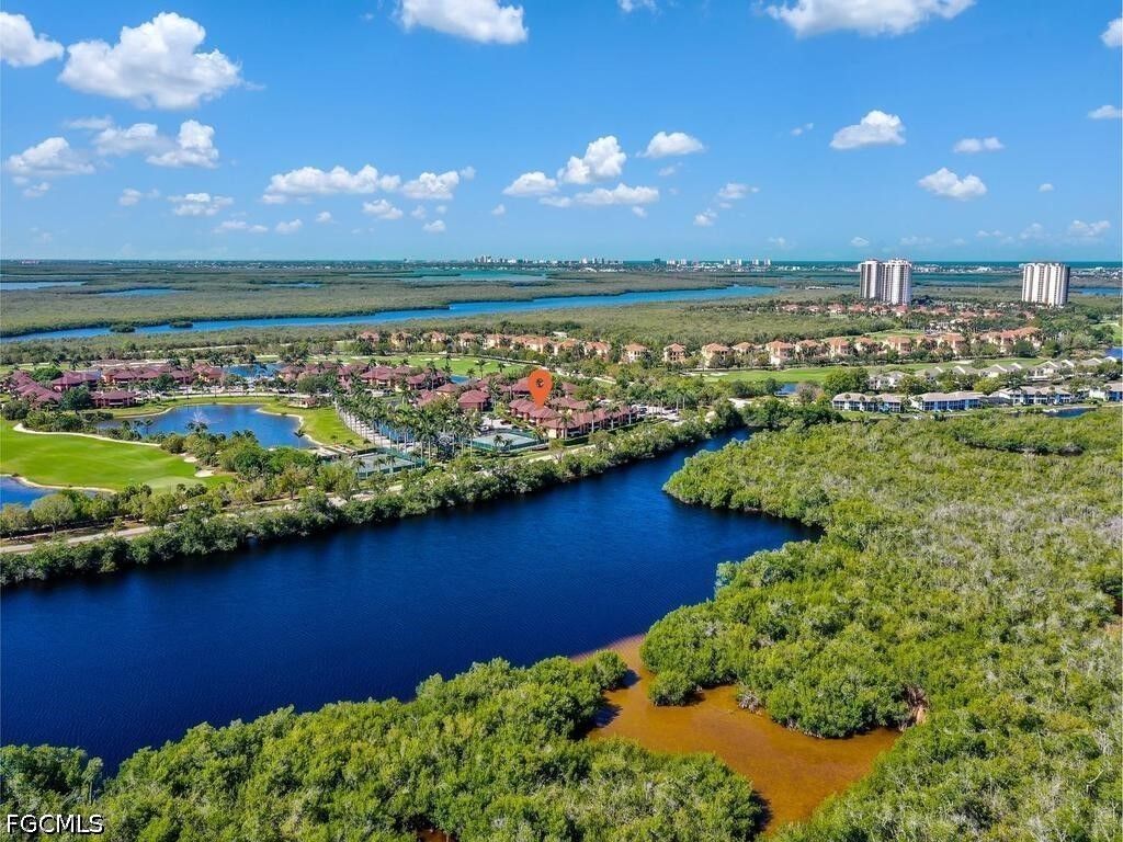 Property Photo:  1512 Mainsail Drive 10  FL 34114 