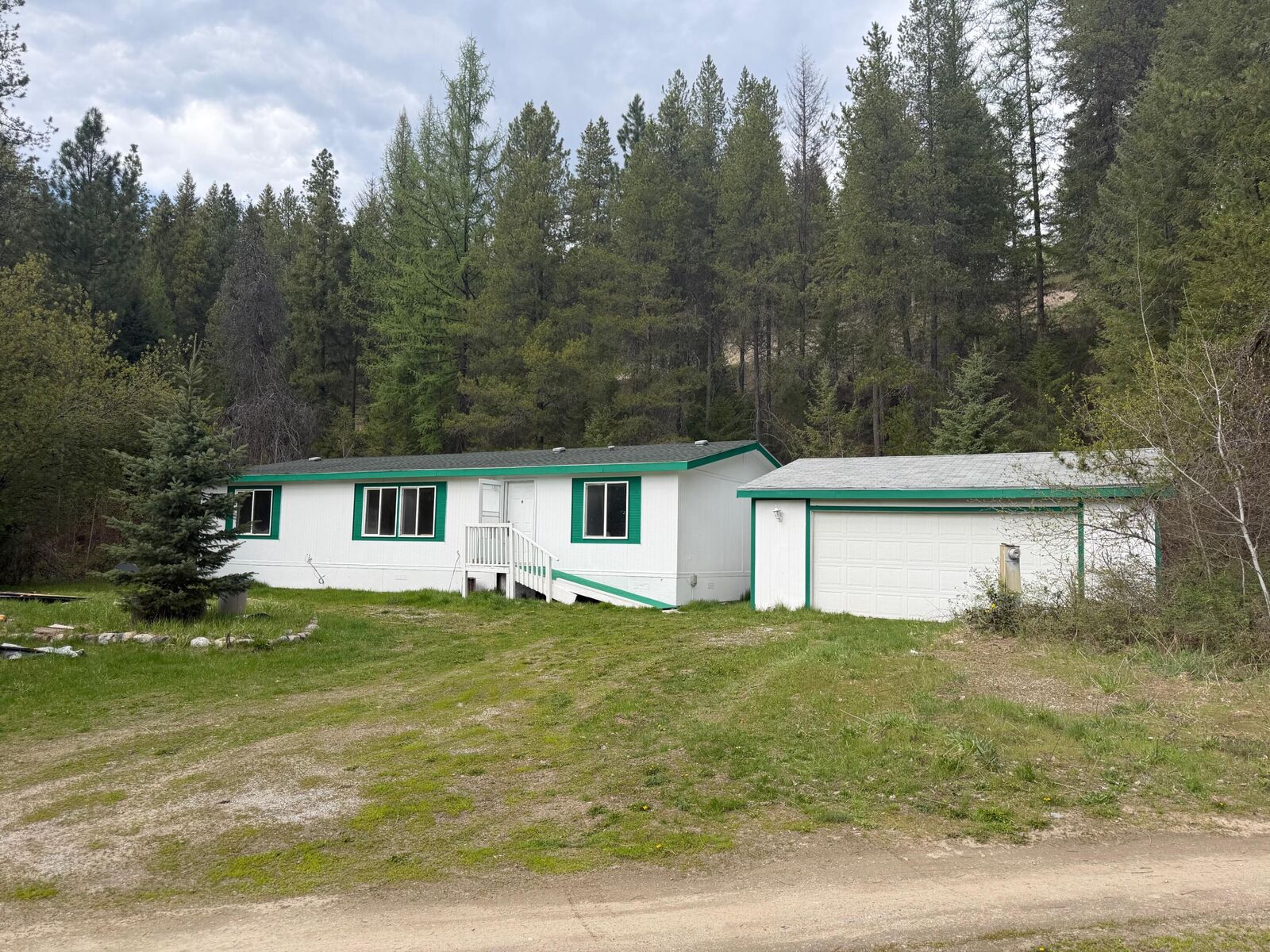Property Photo:  2322 Aladdin Rd  WA 99157 