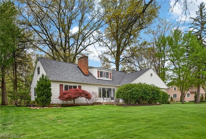 Property Photo:  2426 Lander Road  OH 44124 