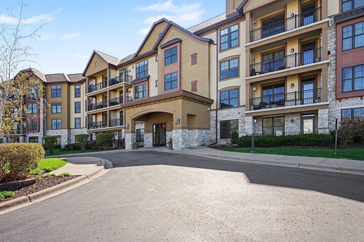 Property Photo:  1320 Riverside Lane 202  MN 55118 