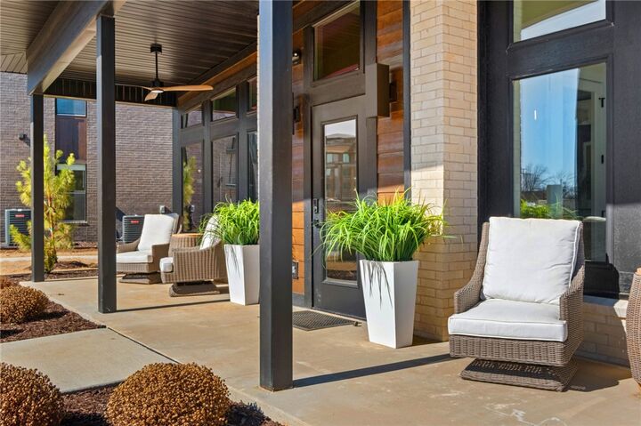 Property Photo: 3319 SE Mp Parkway 207 AR 72712