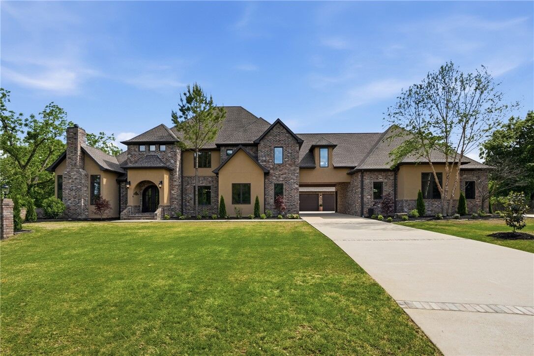 Property Photo:  11305 Pembrook Circle  AR 72712 