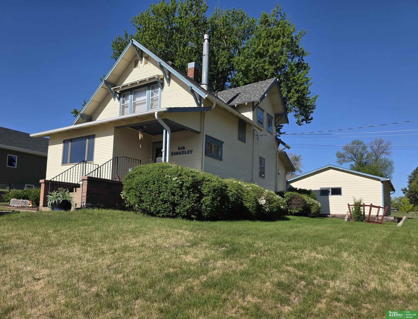 Property Photo:  616 S Kingsley Street  NE 68467 