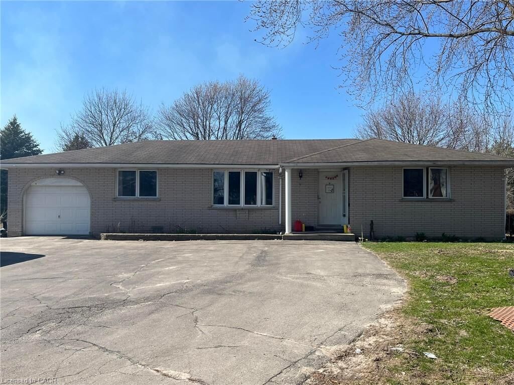 Photo de la propriété:  2302 Snyders Road E  ON N0B 2H0 