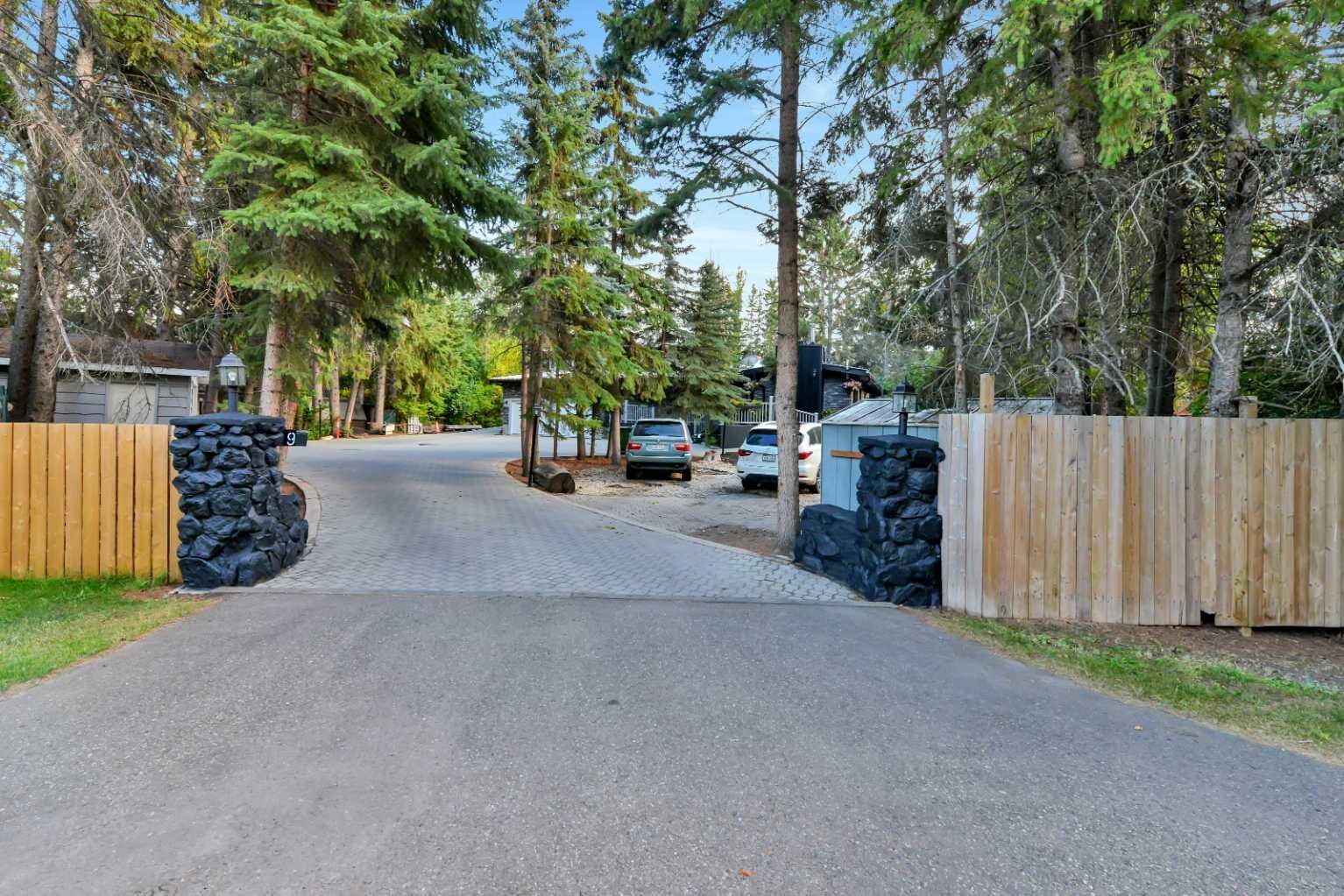 Property Photo:  9 Cronquist Close  AB T4N 1E3 