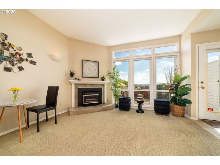 Property Photo:  5028 SW View Point Ter  OR 97239 