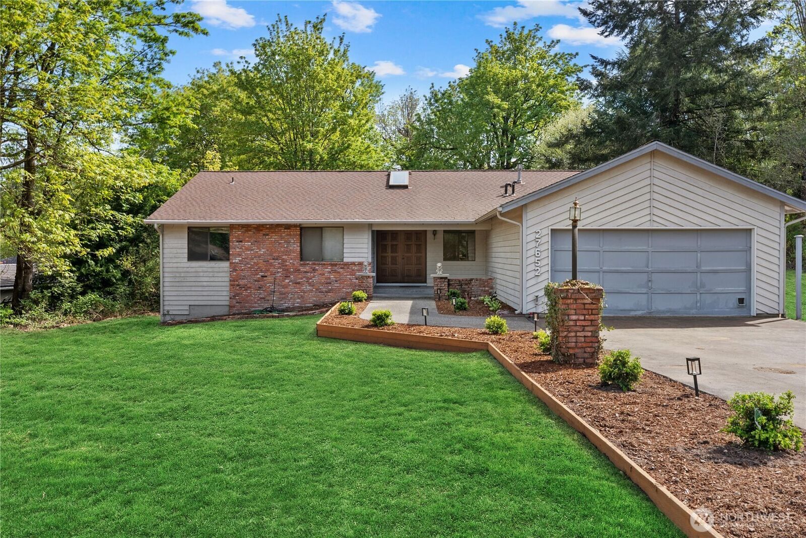 Property Photo: 27652 188th Place SE WA 98042