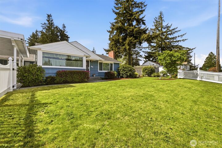 Property Photo:  614 E 84th Street  WA 98445 