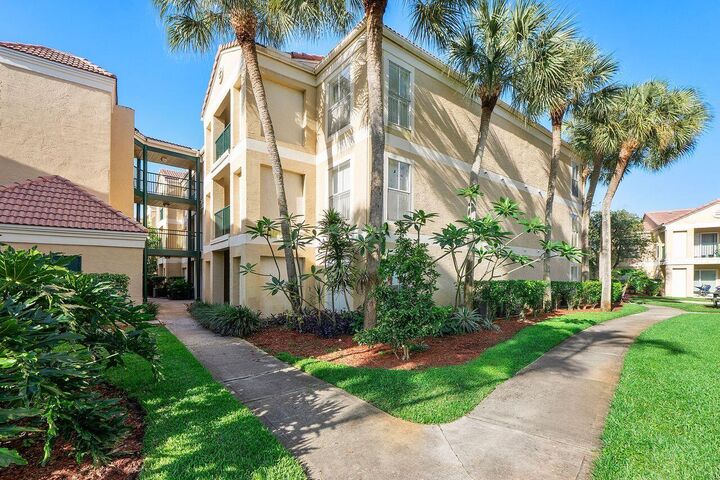 Property Photo:  875 Riverside Drive 710  FL 33071 