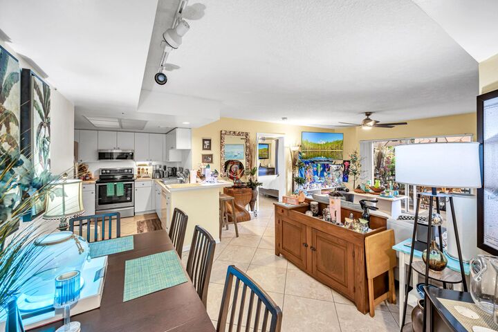 Property Photo:  2119 SE 10th Avenue 901  FL 33316 