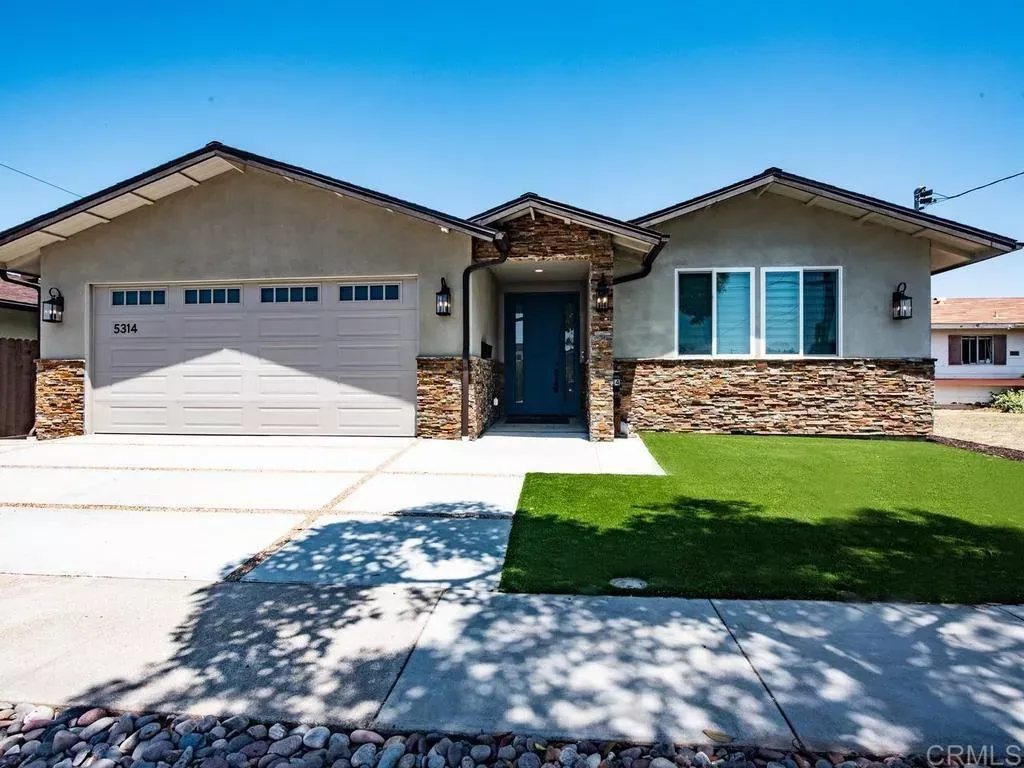 Property Photo: 5314 Peyton Place CA 92117