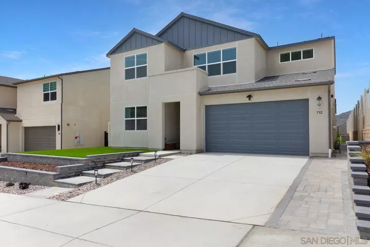 Property Photo: 712 Meadowood St. CA 92028