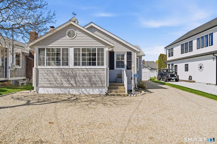 Property Photo:  37 Mohican Road  CT 06475 