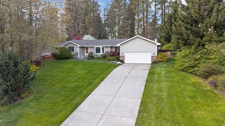 Property Photo:  4805 E Jaremko Dr  WA 99021 