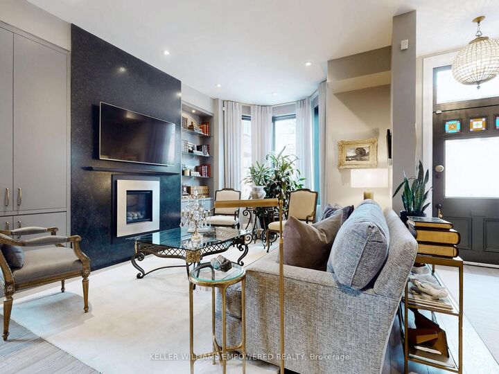 Property Photo:  10 Webster Avenue  ON M5R 1N7 