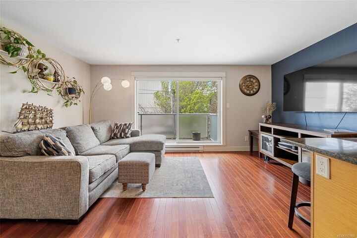 Property Photo:  1315 Esquimalt Rd 305  BC V9A 3P5 