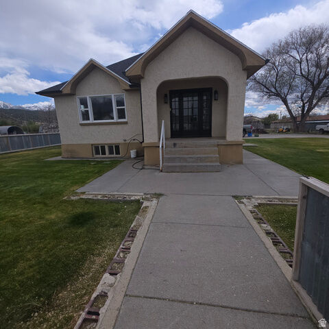 Property Photo: 66 E 400 S UT 84648