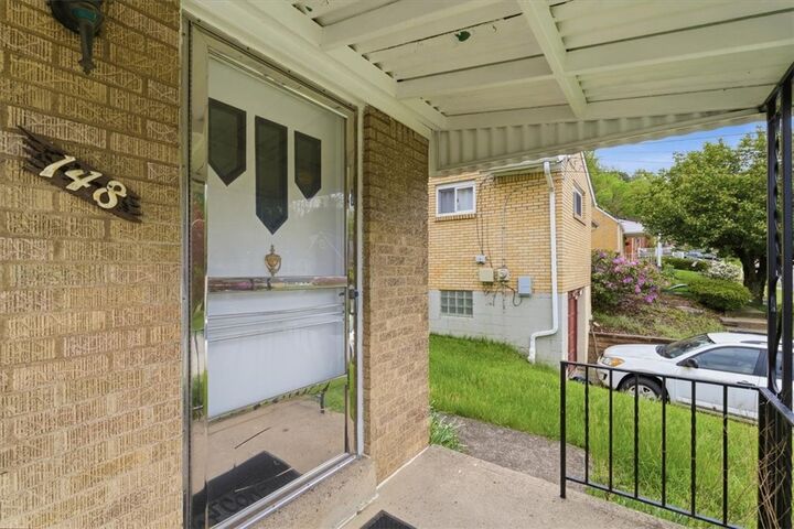 Property Photo:  148 Dorothy Dr  PA 15235 