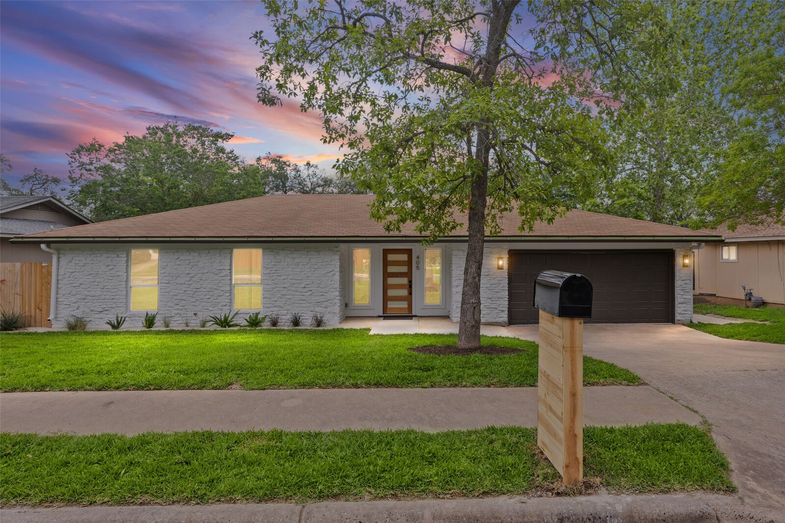 Property Photo:  405 Tawny Drive  TX 78745 