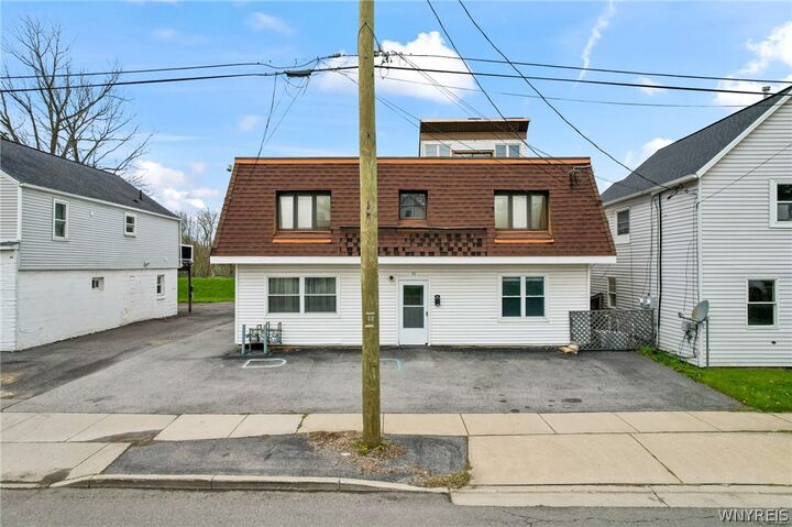 Property Photo:  71 Saint John Street  NY 14086 