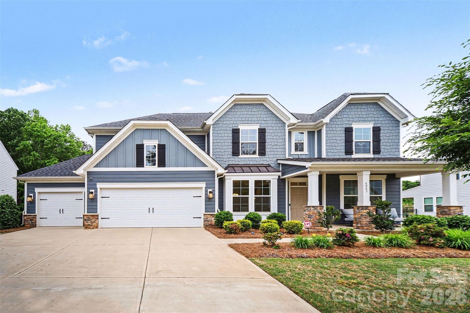 Property Photo: 6043 Jepson Court NC 28214