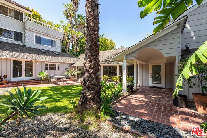 Property Photo:  3245 Provon Ln  CA 90034 
