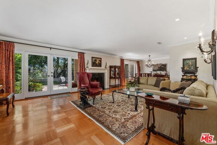 Property Photo:  2792 Bottlebrush Dr  CA 90077 