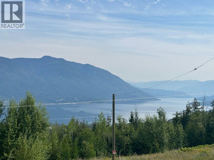 Property Photo: 4652 Rose Crescent BC V0E 1T0